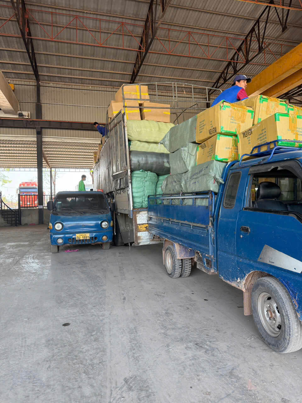NHẬN ĐA DẠNG CÁC LOẠI HÀNG HOÁ GỬI ĐI LÀO TẠI NGOCPHUOCEXPRESS